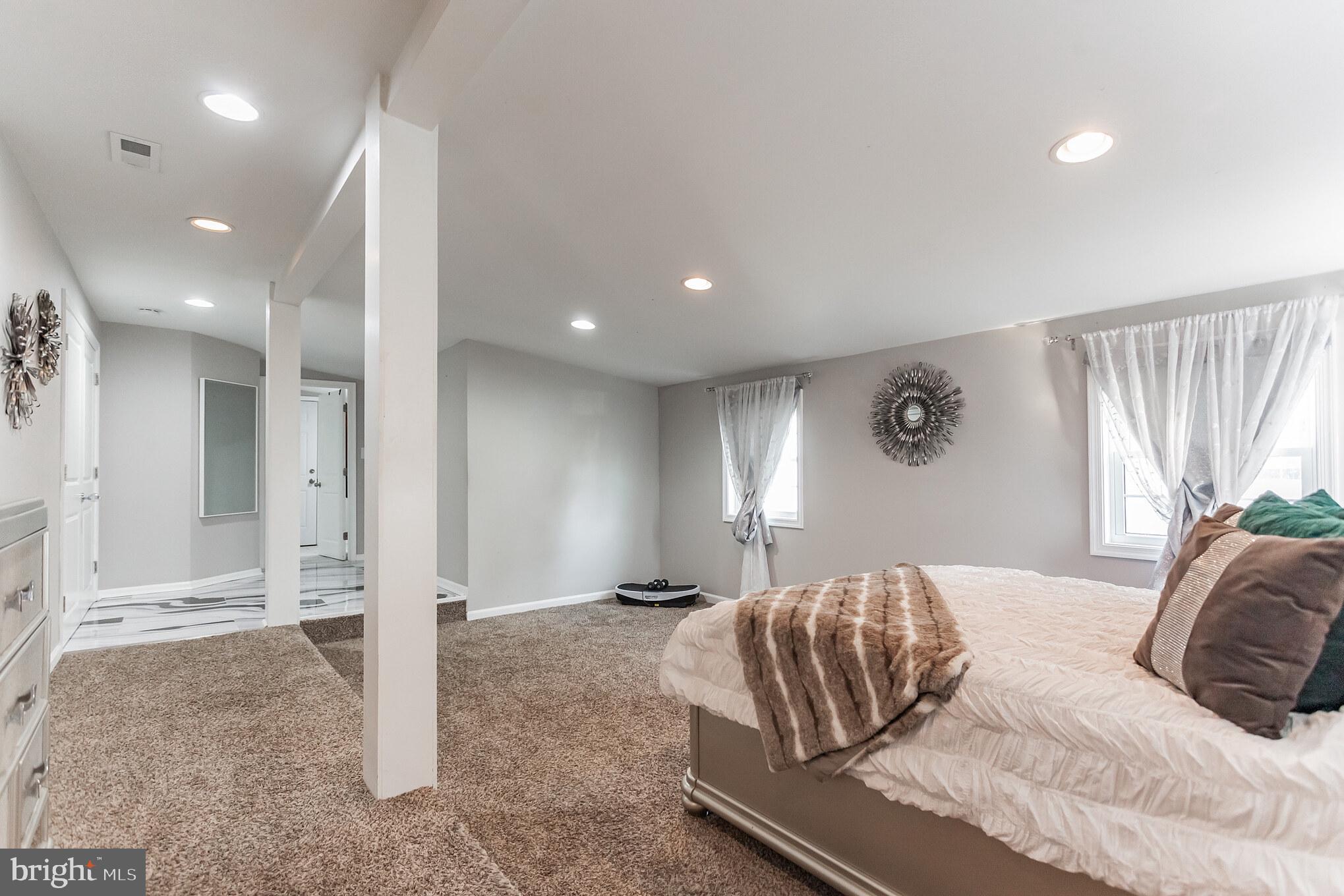 99 Border Rock Road Levittown, PA 19057 - Photo 19 of 30 Gallery Image 19
