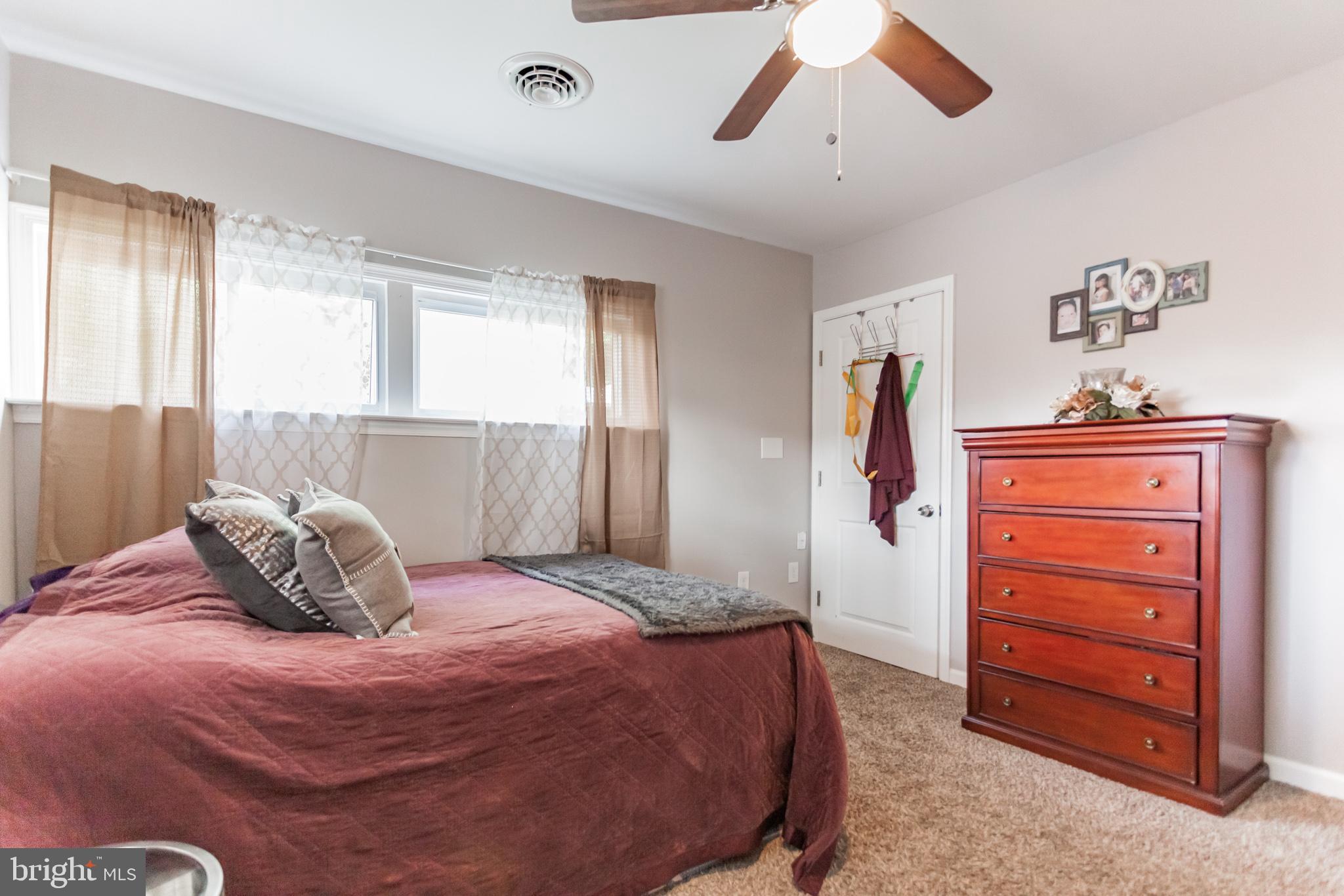 99 Border Rock Road Levittown, PA 19057 - Photo 25 of 30 Gallery Image 25