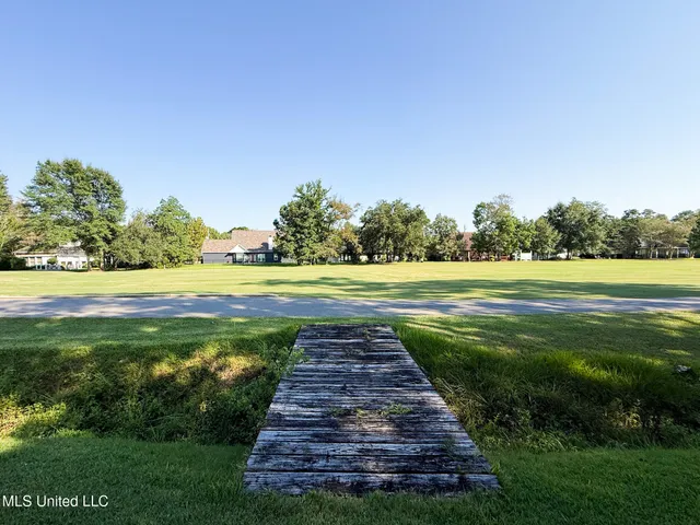 $439,900 | 5630 Ahuli Place, Diamondhead, MS 39525