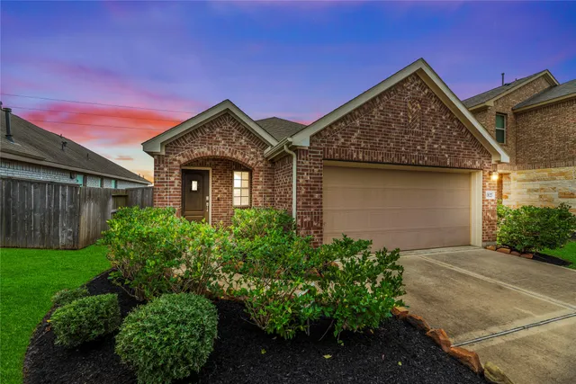 $299,500 | 10127 Lilac Croft Lane, Richmond, TX 77406
