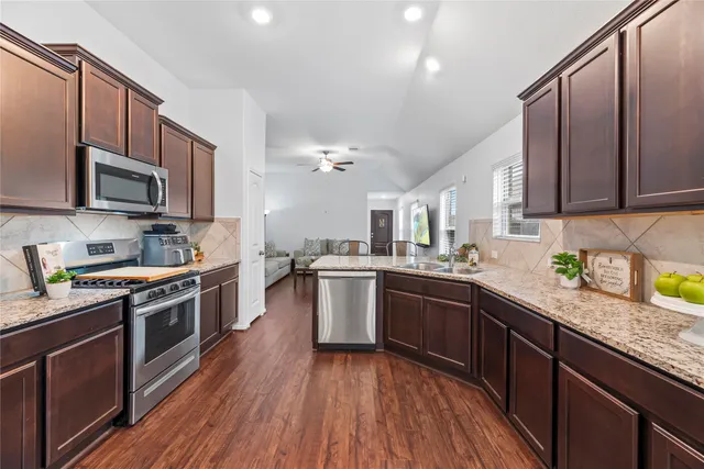 $299,500 | 10127 Lilac Croft Lane, Richmond, TX 77406