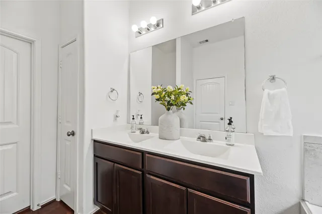 $299,500 | 10127 Lilac Croft Lane, Richmond, TX 77406