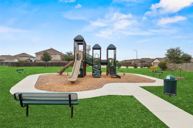 $299,500 | 10127 Lilac Croft Lane, Richmond, TX 77406