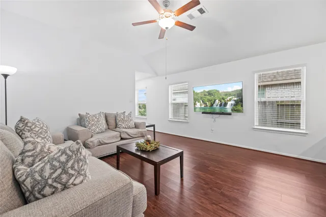 $299,500 | 10127 Lilac Croft Lane, Richmond, TX 77406