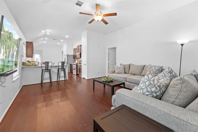 $299,500 | 10127 Lilac Croft Lane, Richmond, TX 77406