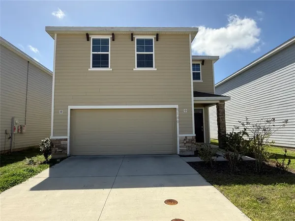 $2,600 | 5149 Southwest 48th Lane, Gainesville, FL 32608