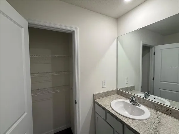 $2,600 | 5149 Southwest 48th Lane, Gainesville, FL 32608