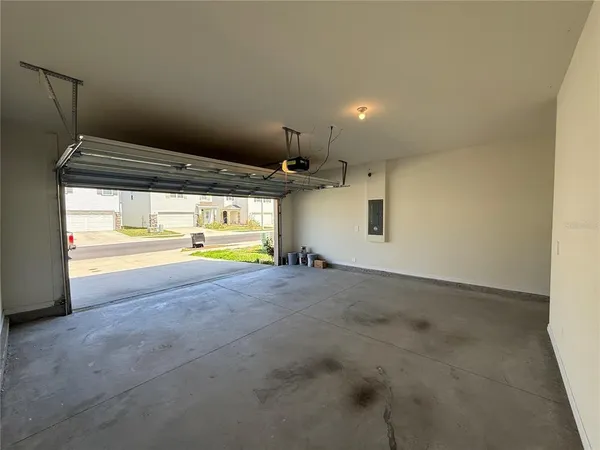 $2,600 | 5149 Southwest 48th Lane, Gainesville, FL 32608