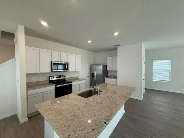 $2,600 | 5149 Southwest 48th Lane, Gainesville, FL 32608