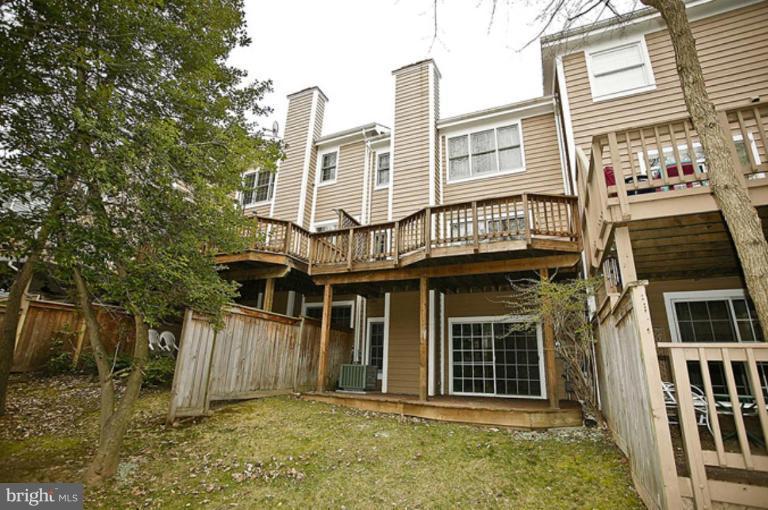 1237 Woodbrook Court Reston, VA 20194 - Photo 23 of 24 Exterior (Rear)