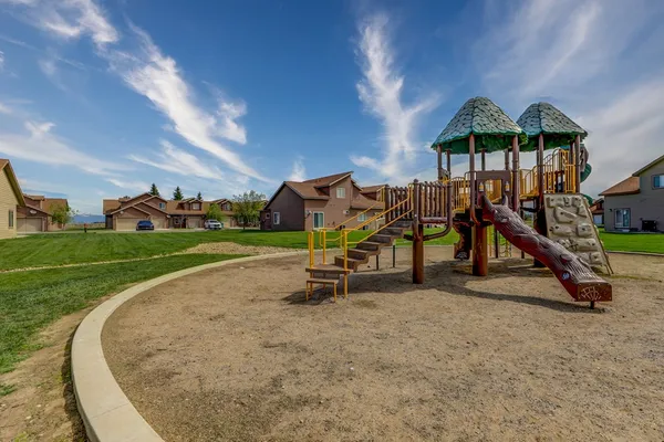 $378,500 | 34 Mangum Circle, Unit 8, Donnelly, ID 83615