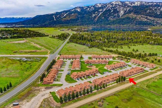 $378,500 | 34 Mangum Circle, Unit 8, Donnelly, ID 83615