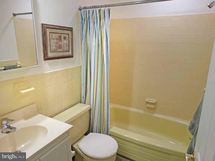 1721 Aidenn Lair Road Dresher, PA 19025 - Photo 17 of 22 Bathroom