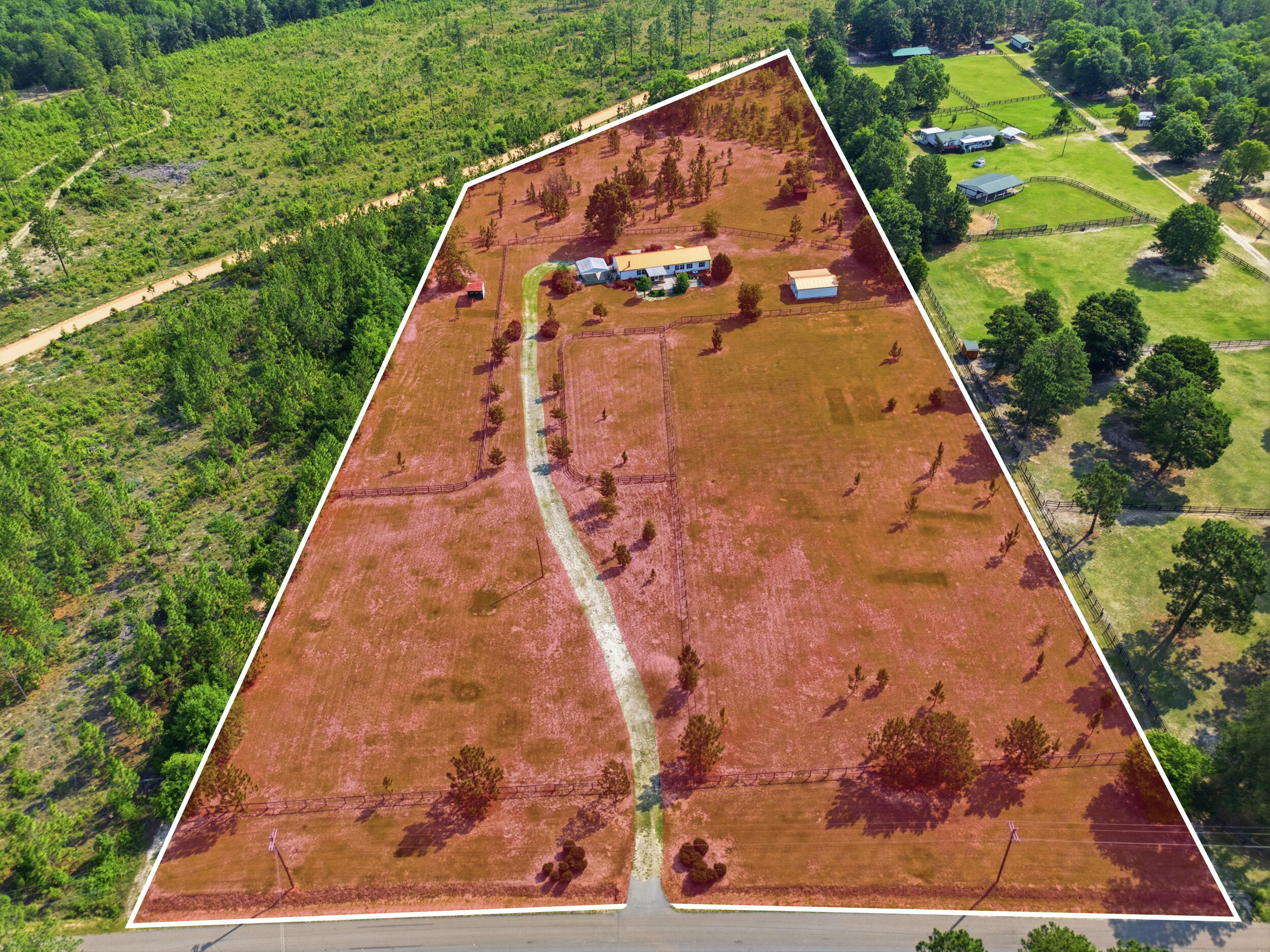 685 Centerwood Road Williston, SC 29853 - Photo 4 of 42