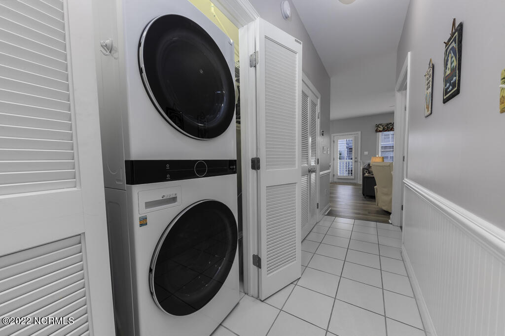 1701 Salter Path Road, Unit I101 Indian Beach, NC 28512 - Photo 15 of 28 washer/dryer