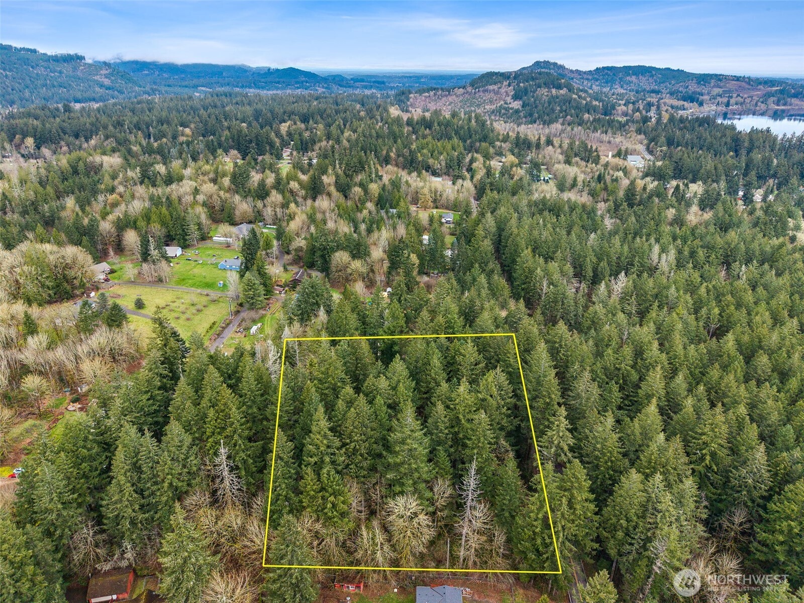 5215 Kinney Road Southwest Olympia, WA 98512 - Photo 7 of 7 Gallery Image 7
