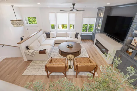 $1,099,900 | 2010 Vizcaya Walk, Sacramento, CA 95818