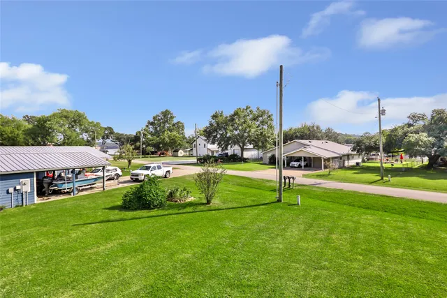 $275,000 | 600 Sam Houston Loop, Point Blank, TX 77364