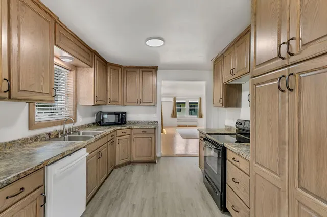 $270,000 | 21 Spruce Avenue West, Kimball, MN 55353