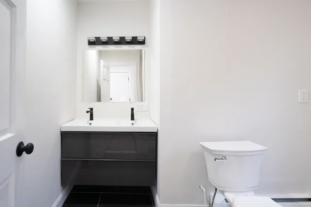 $369,900 | 7 Carver Avenue, Norwich, CT 06360