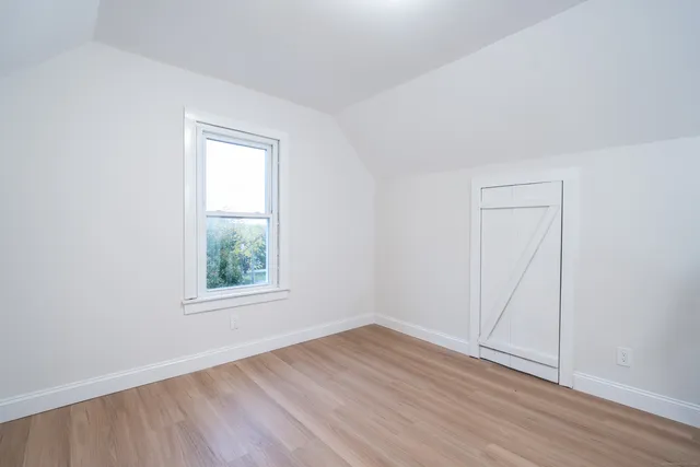 $369,900 | 7 Carver Avenue, Norwich, CT 06360