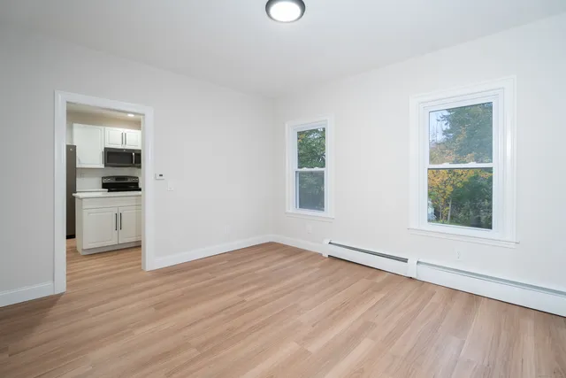 $369,900 | 7 Carver Avenue, Norwich, CT 06360