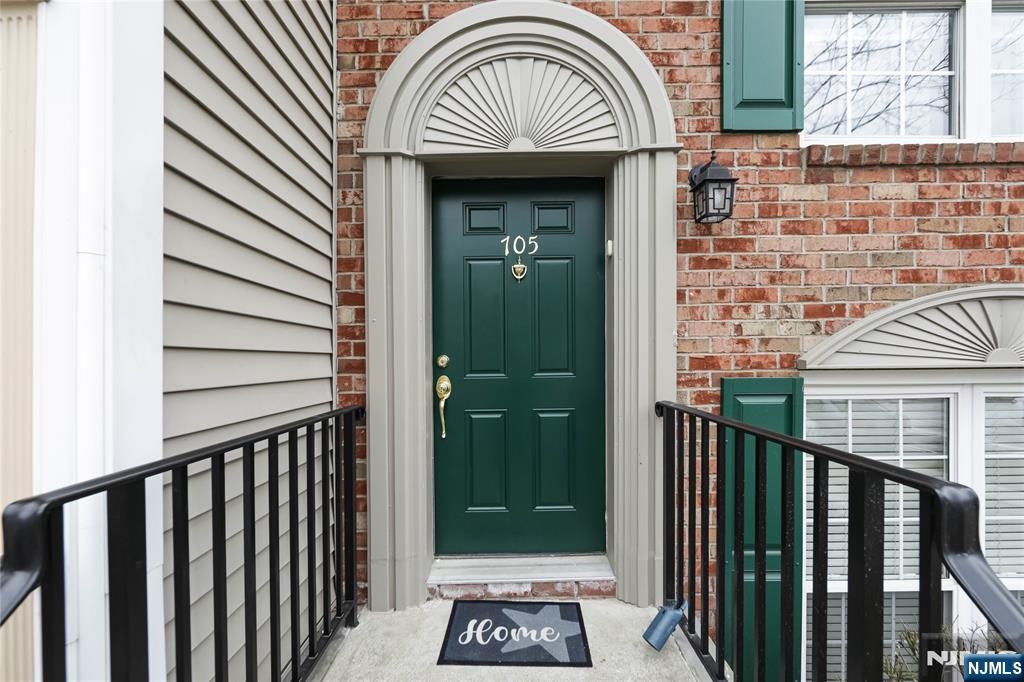 705 Pepperidge Road Mahwah, NJ 07430 - Photo 2 of 21 Gallery Image 2