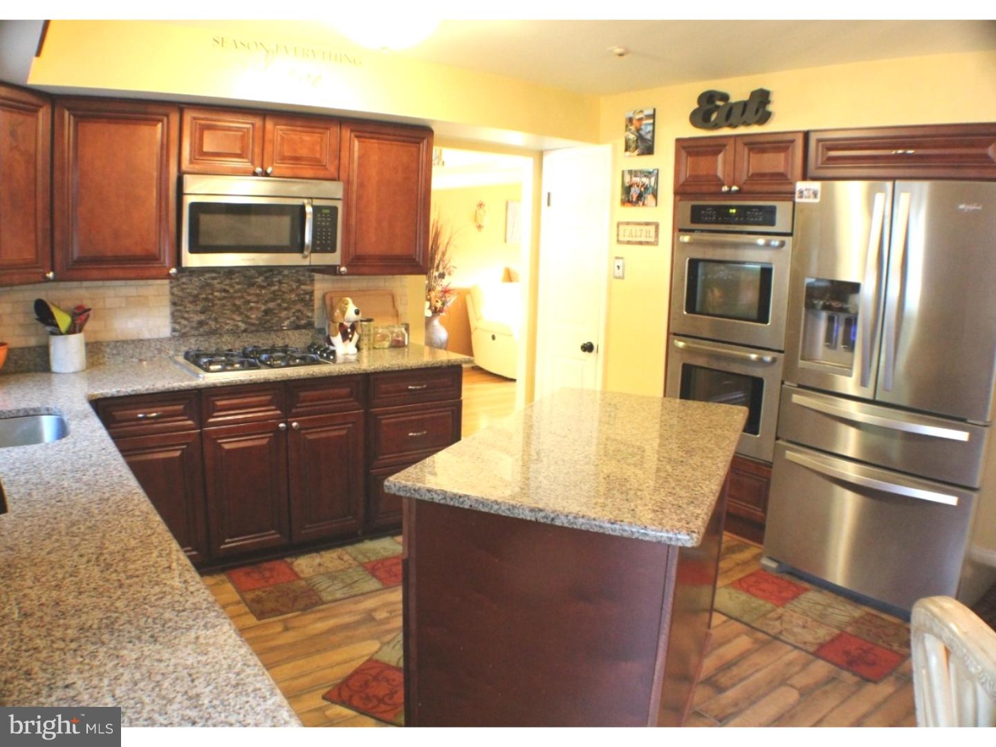 233 Beaver Road Southampton, PA 18966 - Photo 7 of 25 Kitchen