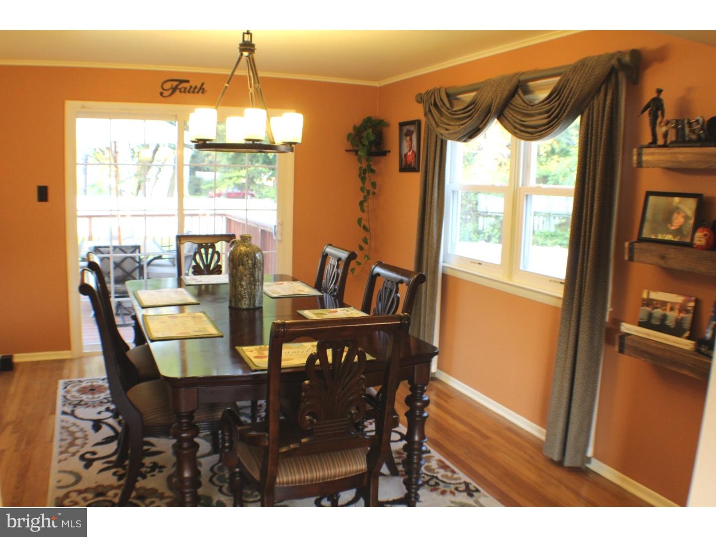 233 Beaver Road Southampton, PA 18966 - Photo 8 of 25 Dining Room