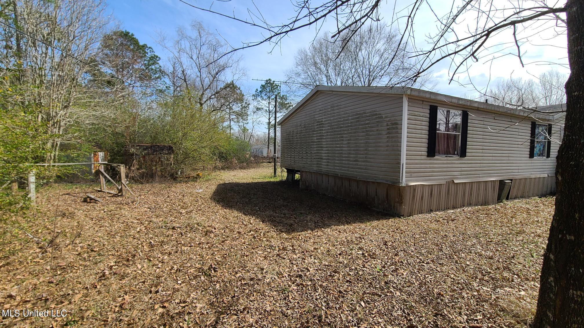 28 Broad Ridge Drive Carriere, MS 39426 - Photo 6 of 8 20240215_115931
