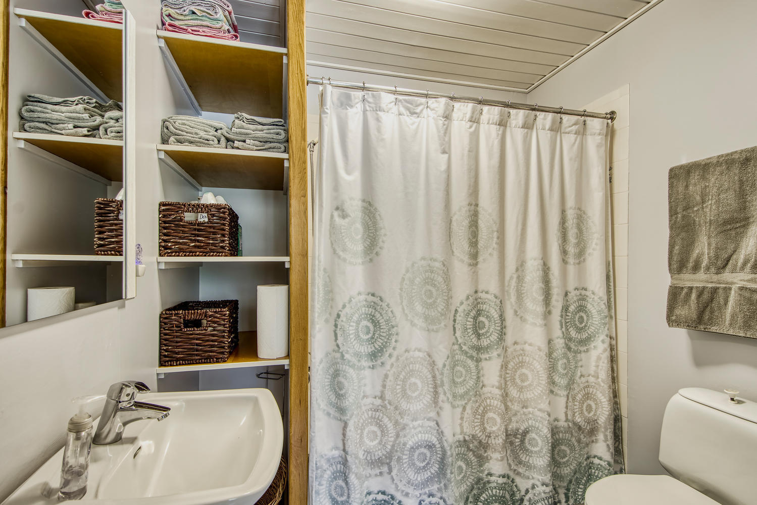 15 Southwest Harbor Road Deer Isle, ME 04627 - Photo 24 of 60 Bathroom 2