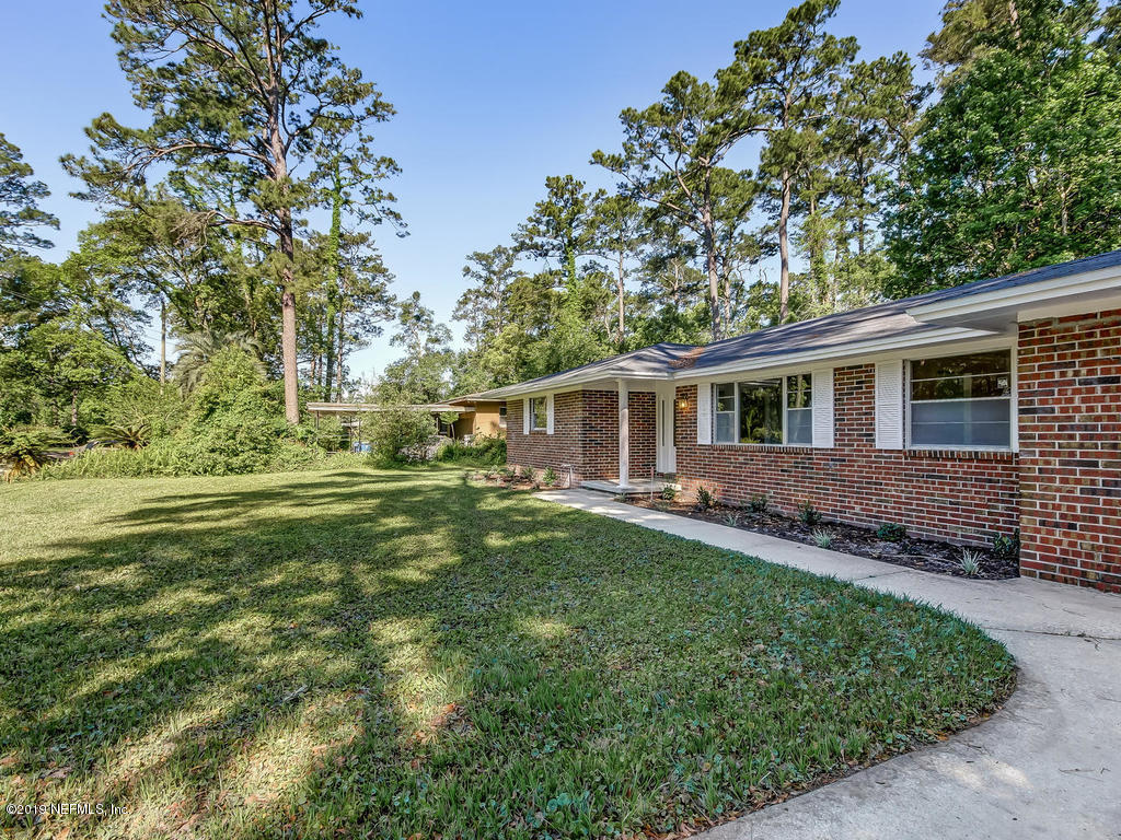 3731 Bessent Road Jacksonville, FL 32218 - Photo 8 of 48 3731 Bessent Rd Jacksonville-008-48-Fron