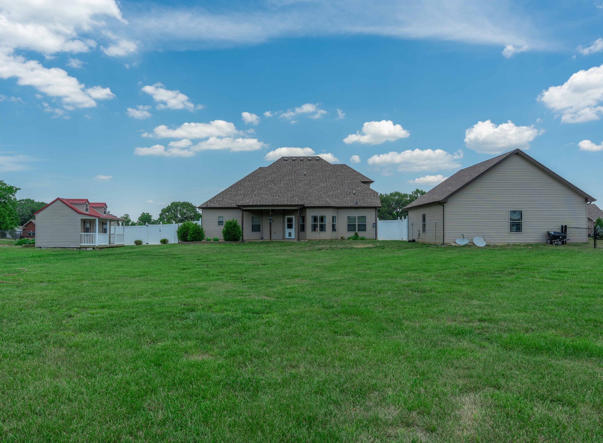 1524 Chapel Ridge Road Clarksville, TN 37040 - Photo 4 of 24 Gallery Image 4