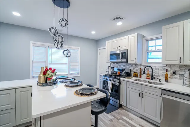 $540,000 | 970 York Avenue, Pawtucket, RI 02861