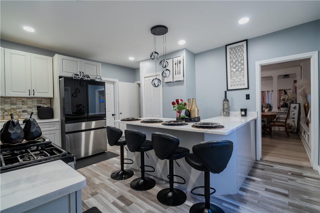 970 York Avenue Pawtucket, RI 02861 - Photo 4 of 16