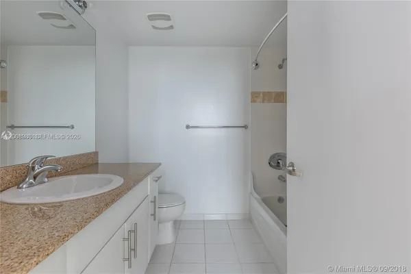 $2,500 | 1871 Northwest S River Drive, Unit 902, Miami, FL 33125