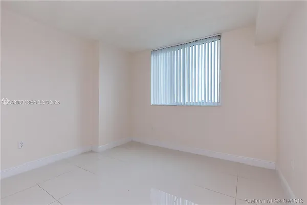 $2,500 | 1871 Northwest S River Drive, Unit 902, Miami, FL 33125