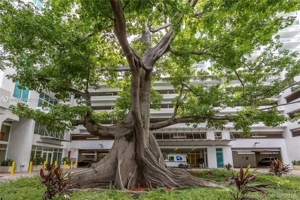 $2,500 | 1871 Northwest S River Drive, Unit 902, Miami, FL 33125