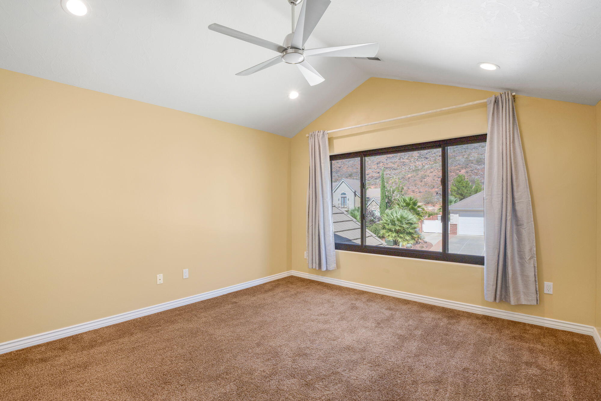 201 Shadow Point Drive St. George, UT 84770 - Photo 17 of 43 17-web-or-mls-DSC08043