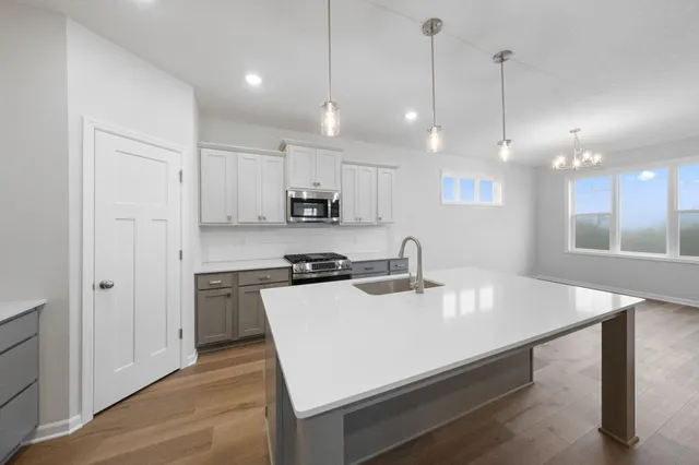 $687,000 | 6633 Wolfberry Curve, Minnetrista, MN 55331