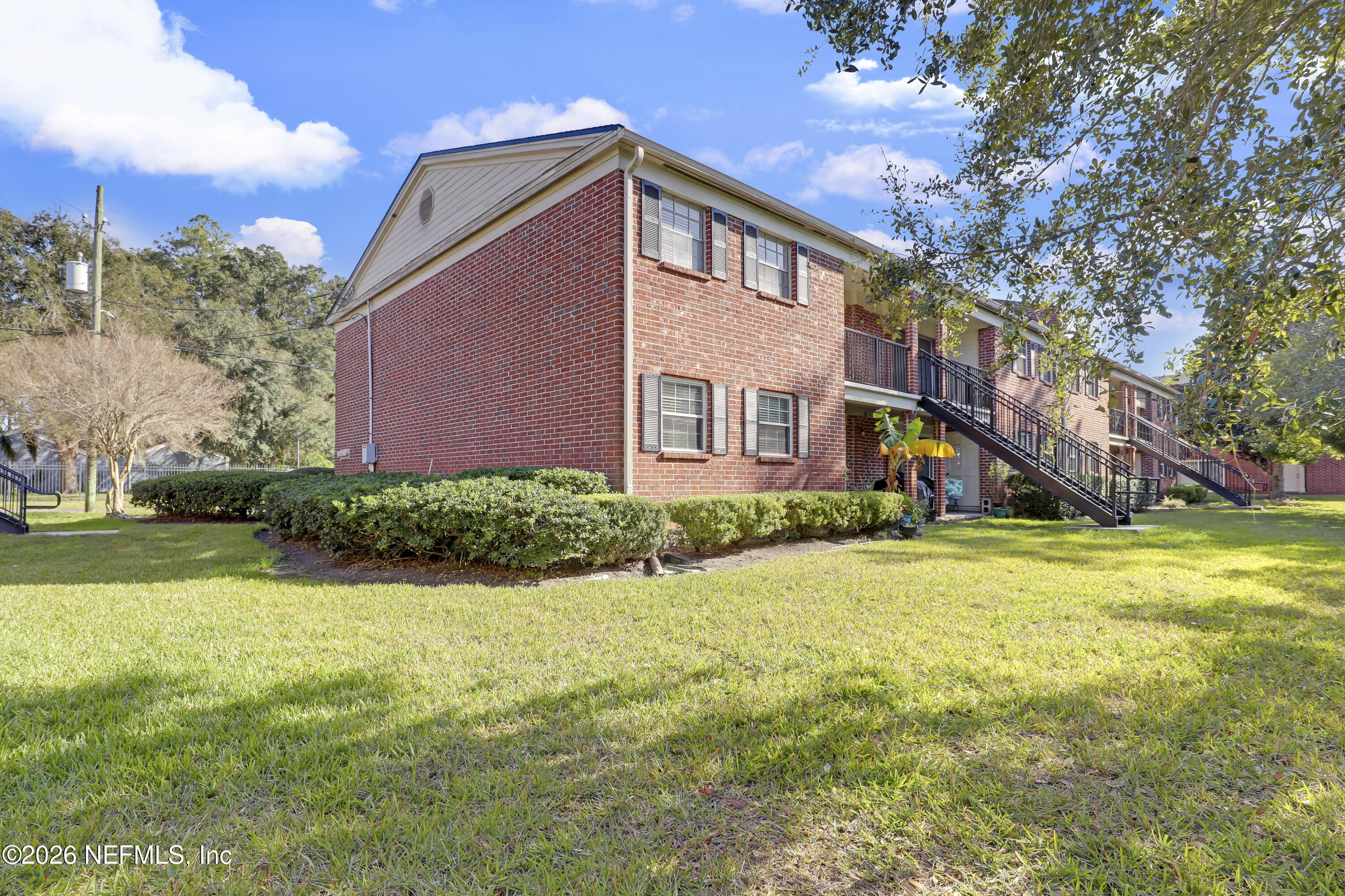 4915 Baymeadows Road, Unit 8H Jacksonville, FL 32217 - Photo 34 of 40 33 Back Exterior