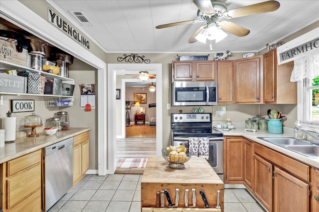 1352 Helton Road Sevierville, TN 37876 - Photo 15 of 21