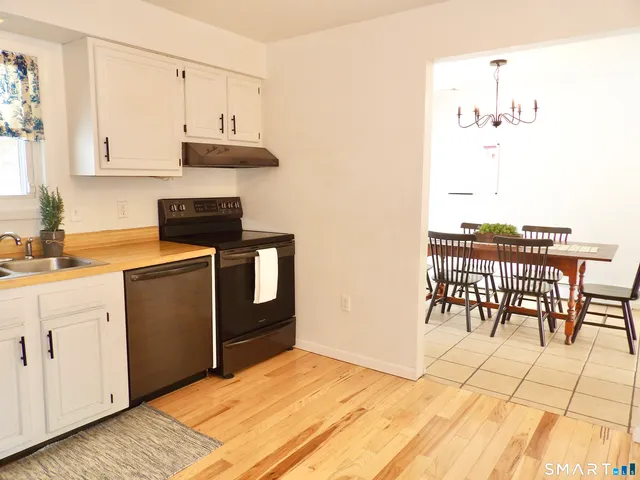 $465,000 | 991 Shewville Road, Ledyard, CT 06339