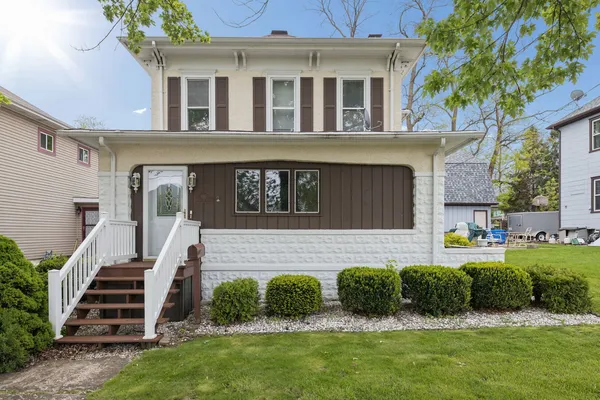 $290,000 | 820 South Washington Street, Lockport, IL 60441