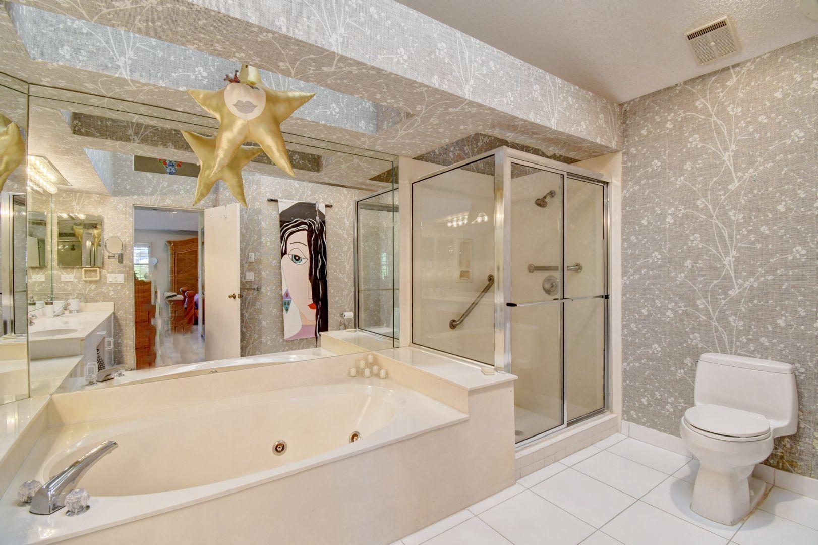 17517 Vía Capri Boca Raton, FL 33496 - Photo 19 of 31 22_dsc_3639_40_41_42_43