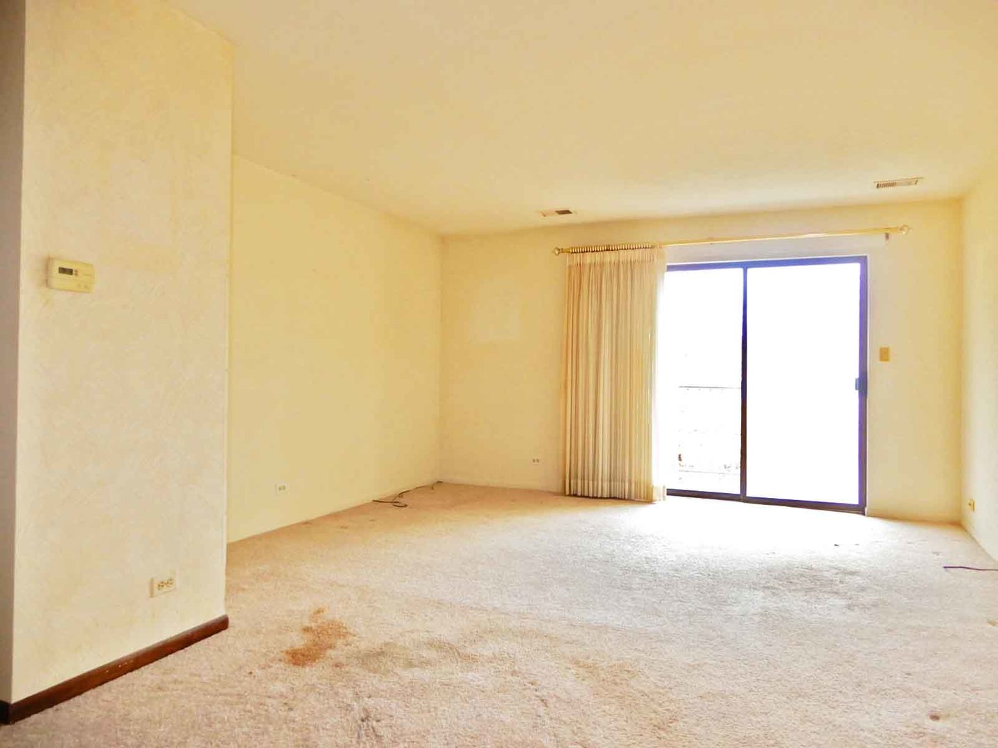 705 West Central Road, Unit 2C1 Mount Prospect, IL 60056 - Photo 3 of 8 a view of an empty room