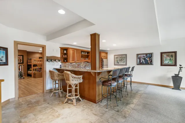 $1,249,000 | E12239 Timber Rdg Trail, Prairie du Sac, WI 53578