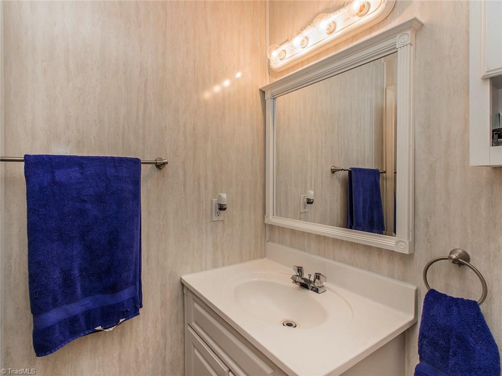 3756 Day Road Walkertown, NC 27051 - Photo 12 of 24 Gallery Image 12