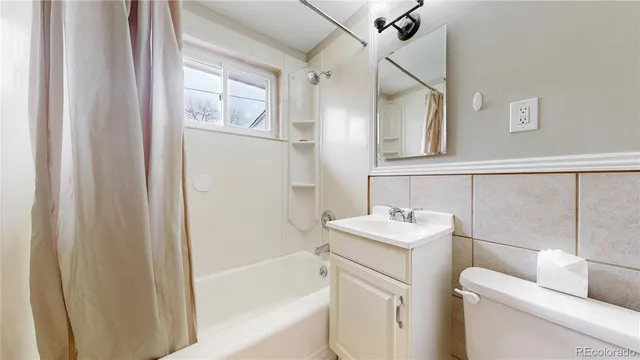 $2,535 | 1672 South Benton Street, Lakewood, CO 80232