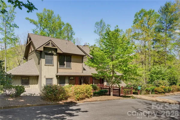 $463,000 | Undisclosed Address, Tuckasegee, NC 28783
